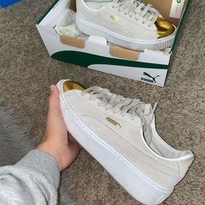 Suede platform gold toe sneakers